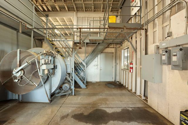 5725 N Wall Rd, Linden, CA 95236