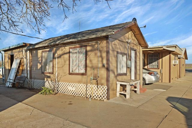 5725 N Wall Rd, Linden, CA 95236