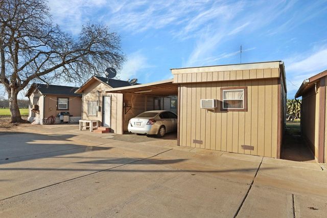 5725 N Wall Rd, Linden, CA 95236