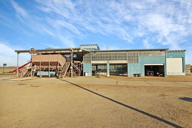 5725 N Wall Rd, Linden, CA 95236