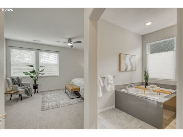 5242 Nw CRADY Ln, Portland, OR 97229