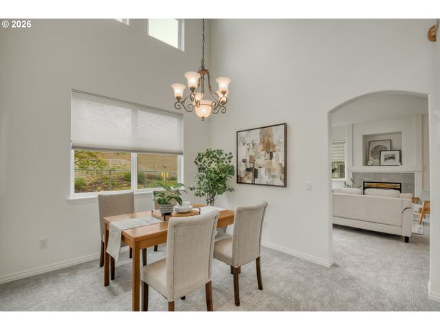 5242 Nw CRADY Ln, Portland, OR 97229