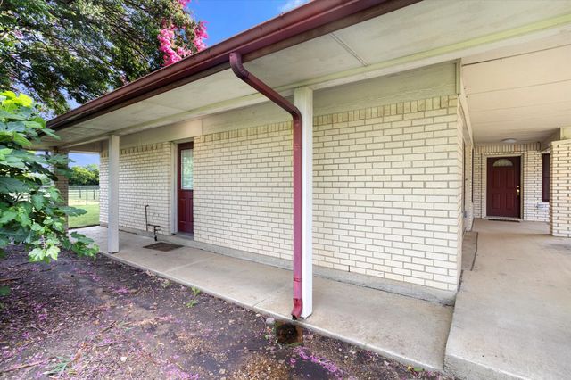 1120 Pierce Road, Red Oak, TX 75154