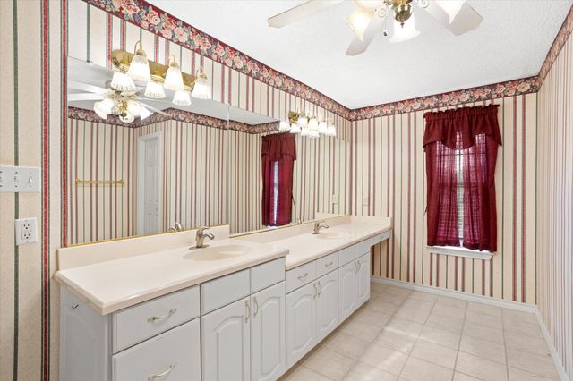 1120 Pierce Road, Red Oak, TX 75154