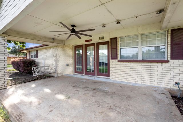 1120 Pierce Road, Red Oak, TX 75154