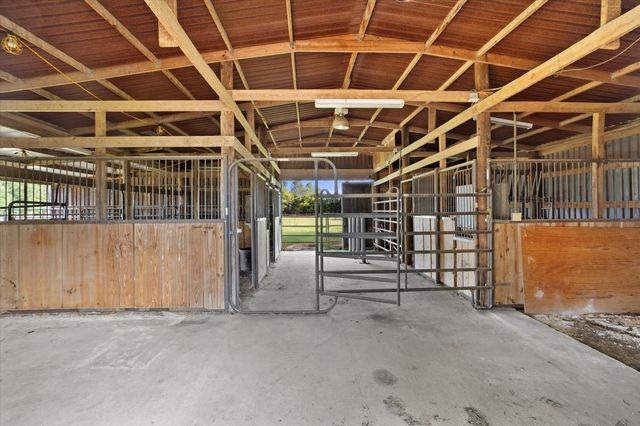 1120 Pierce Road, Red Oak, TX 75154