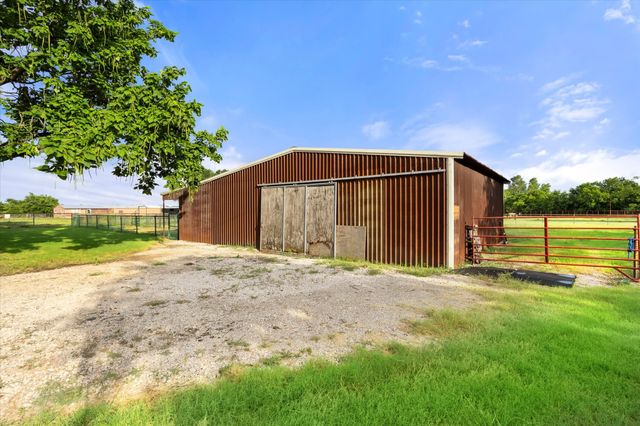 1120 Pierce Road, Red Oak, TX 75154