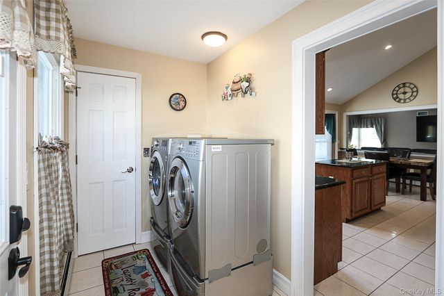 77 Van Buren Street, Port Jefferson Station, NY 11776