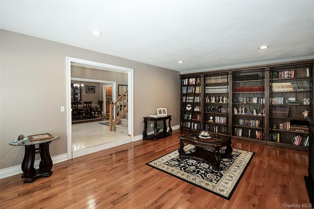 77 Van Buren Street, Port Jefferson Station, NY 11776