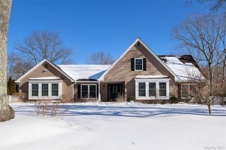 77 Van Buren Street, Port Jefferson Station, NY 11776