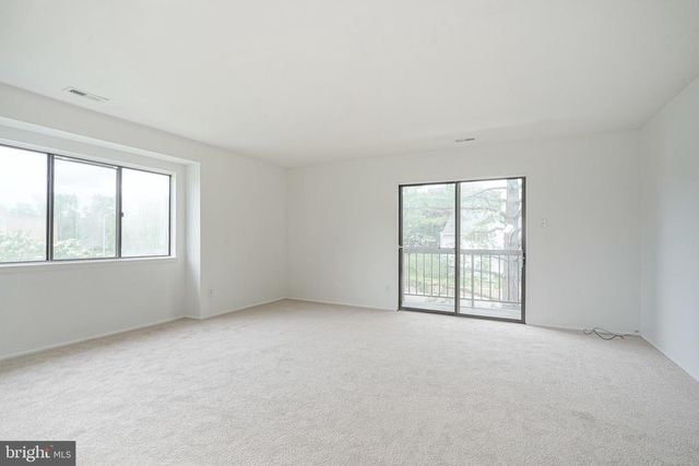 107 LUCAS LN, Voorhees, NJ 08043