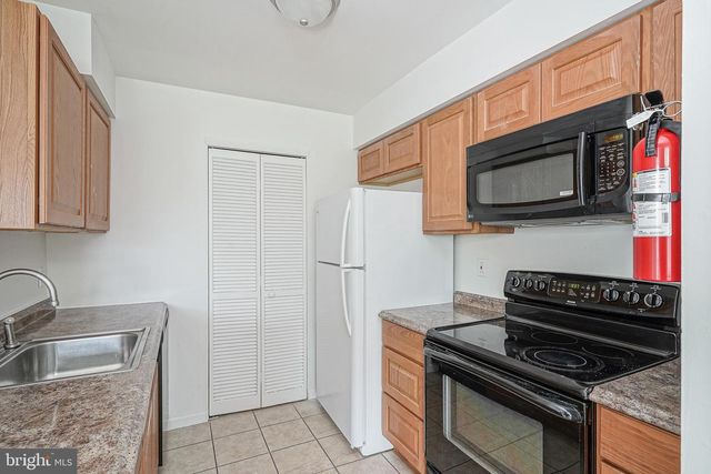 107 LUCAS LN, Voorhees, NJ 08043