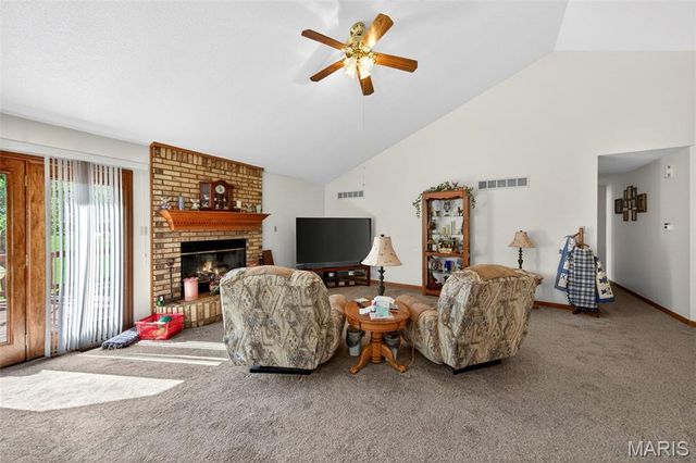 609 Meyer Road, Wentzville, MO 63385