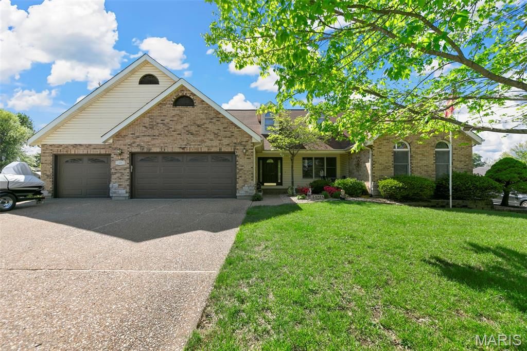 609 Meyer Road, Wentzville, MO 63385