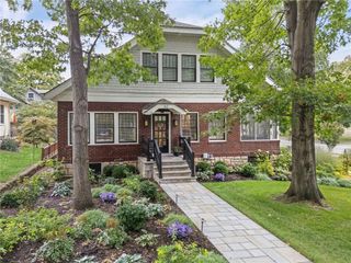 62 E 53rd Terrace, Kansas City, MO 64112