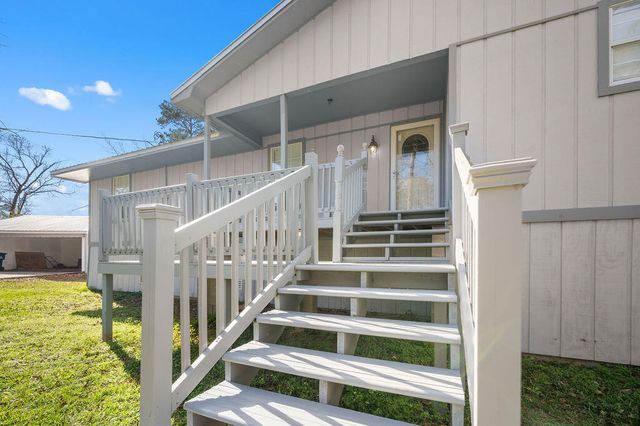 760 Holly Grove, Anacoco, LA 71403