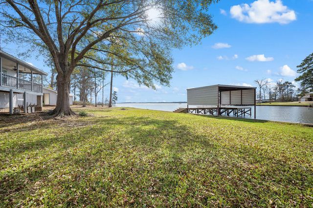 760 Holly Grove, Anacoco, LA 71403