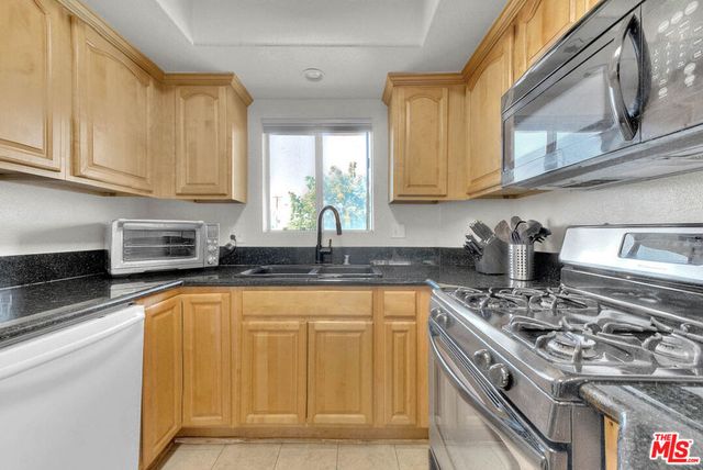 1485 Obispo Avenue 6, Long Beach, CA 90804