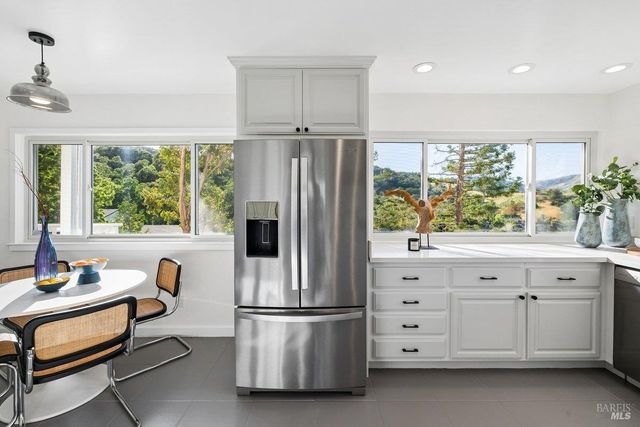 1036 Lea Dr, San Rafael, CA 94903