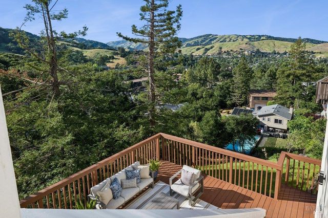 1036 Lea Dr, San Rafael, CA 94903