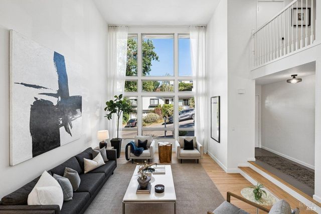 1036 Lea Dr, San Rafael, CA 94903