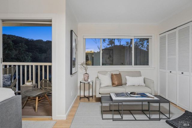 1036 Lea Dr, San Rafael, CA 94903