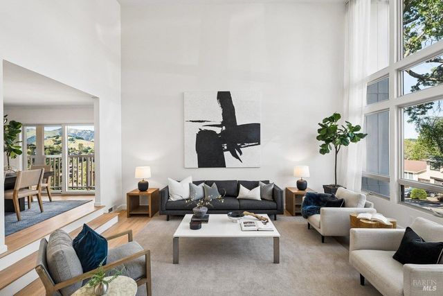 1036 Lea Dr, San Rafael, CA 94903