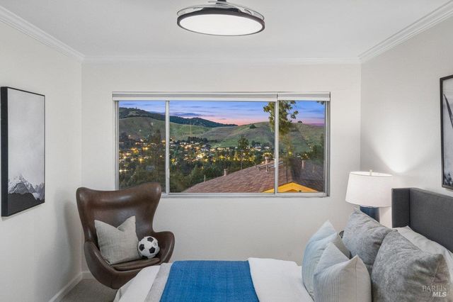 1036 Lea Dr, San Rafael, CA 94903