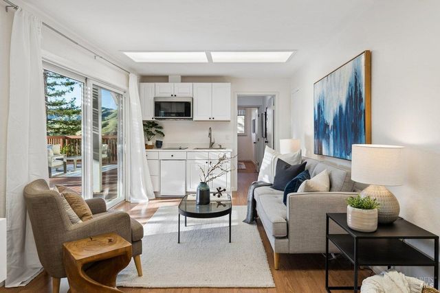 1036 Lea Dr, San Rafael, CA 94903