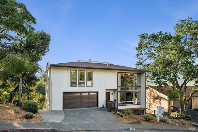 1036 Lea Dr, San Rafael, CA 94903