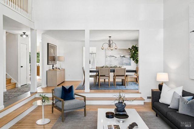 1036 Lea Dr, San Rafael, CA 94903