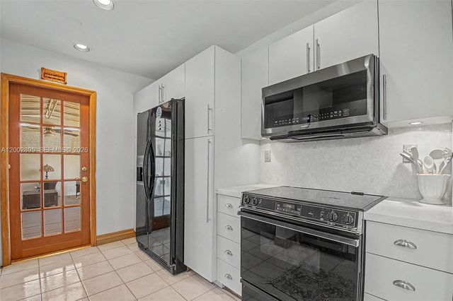 10841 SW 68th Dr, Miami, FL 33173