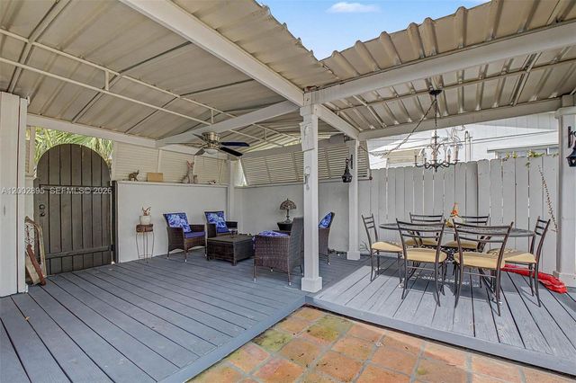 10841 SW 68th Dr, Miami, FL 33173