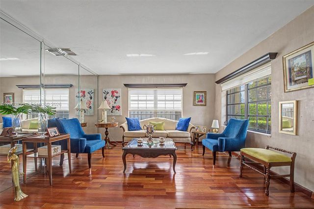 10841 SW 68th Dr, Miami, FL 33173