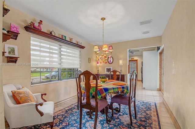 10841 SW 68th Dr, Miami, FL 33173