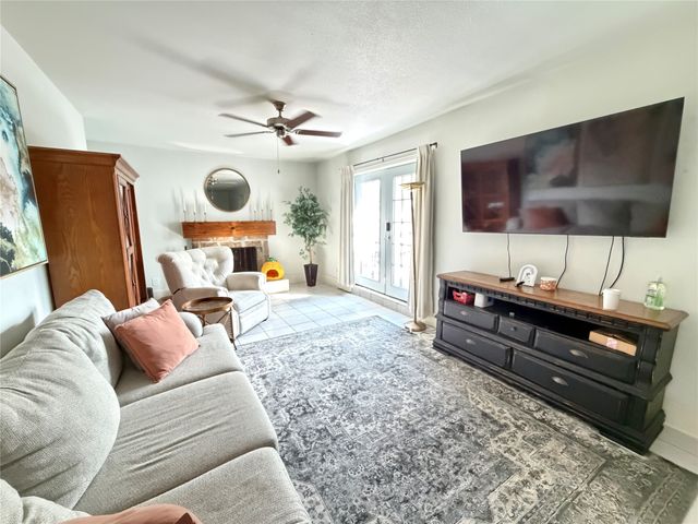 4324 S Segura Court S, Fort Worth, TX 76132