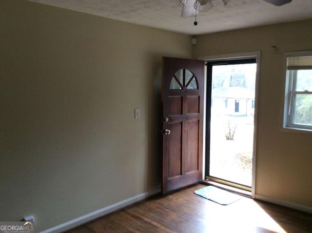 105 E Mimosa Drive, Jonesboro, GA 30236