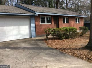 105 E Mimosa Drive, Jonesboro, GA 30236
