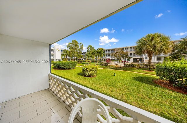 15610 NE 6th Ave 7D, Miami, FL 33162