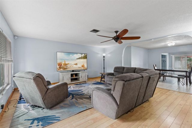 120 43RD STREET NW, Bradenton, FL 34209