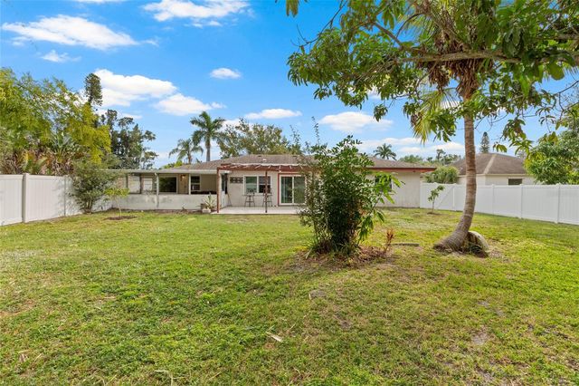 120 43RD STREET NW, Bradenton, FL 34209