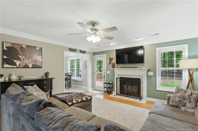 46 Wateredge Lane, Sanford, NC 27332