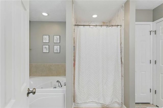 46 Wateredge Lane, Sanford, NC 27332