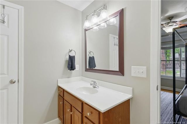 46 Wateredge Lane, Sanford, NC 27332