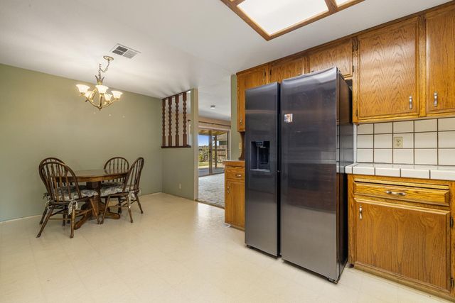 14901 Pueblo Dr, Manteca, CA 95336