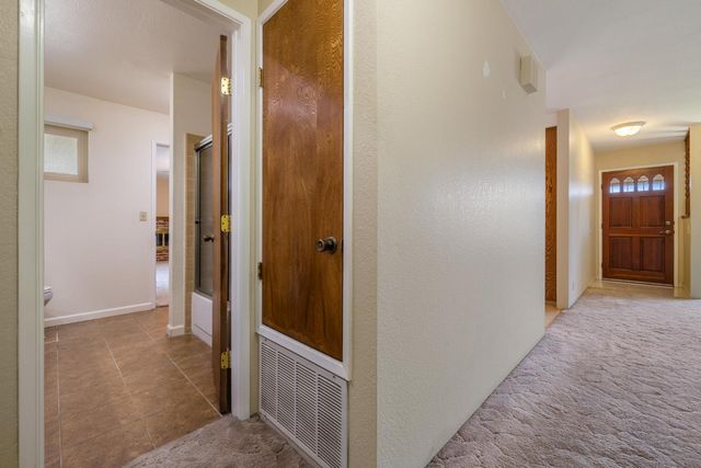 14901 Pueblo Dr, Manteca, CA 95336