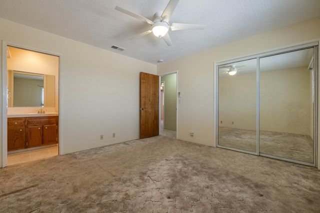 14901 Pueblo Dr, Manteca, CA 95336