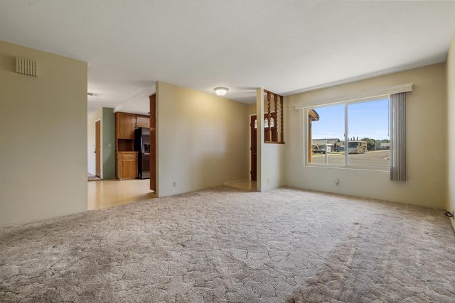 14901 Pueblo Dr, Manteca, CA 95336