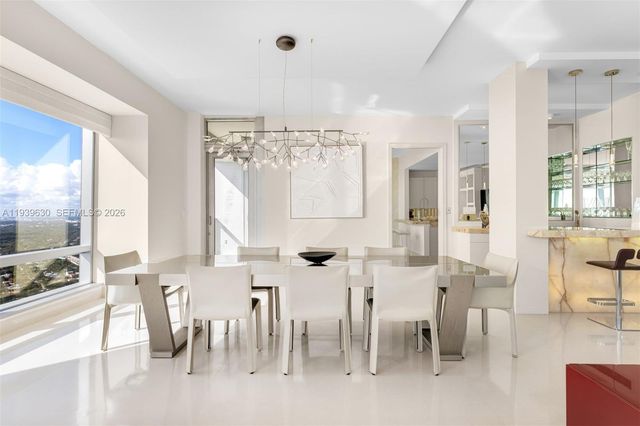 1425 Brickell Ave 56F, Miami, FL 33131