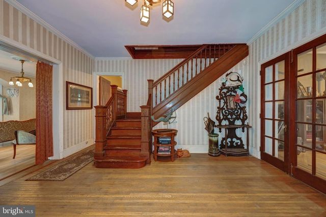 705 WOODLANE RD, Beverly, NJ 08010